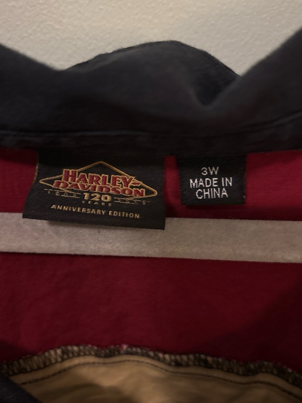 Harley-Davidson Men's Black and Maroon Shirt - Picture 4 of 5